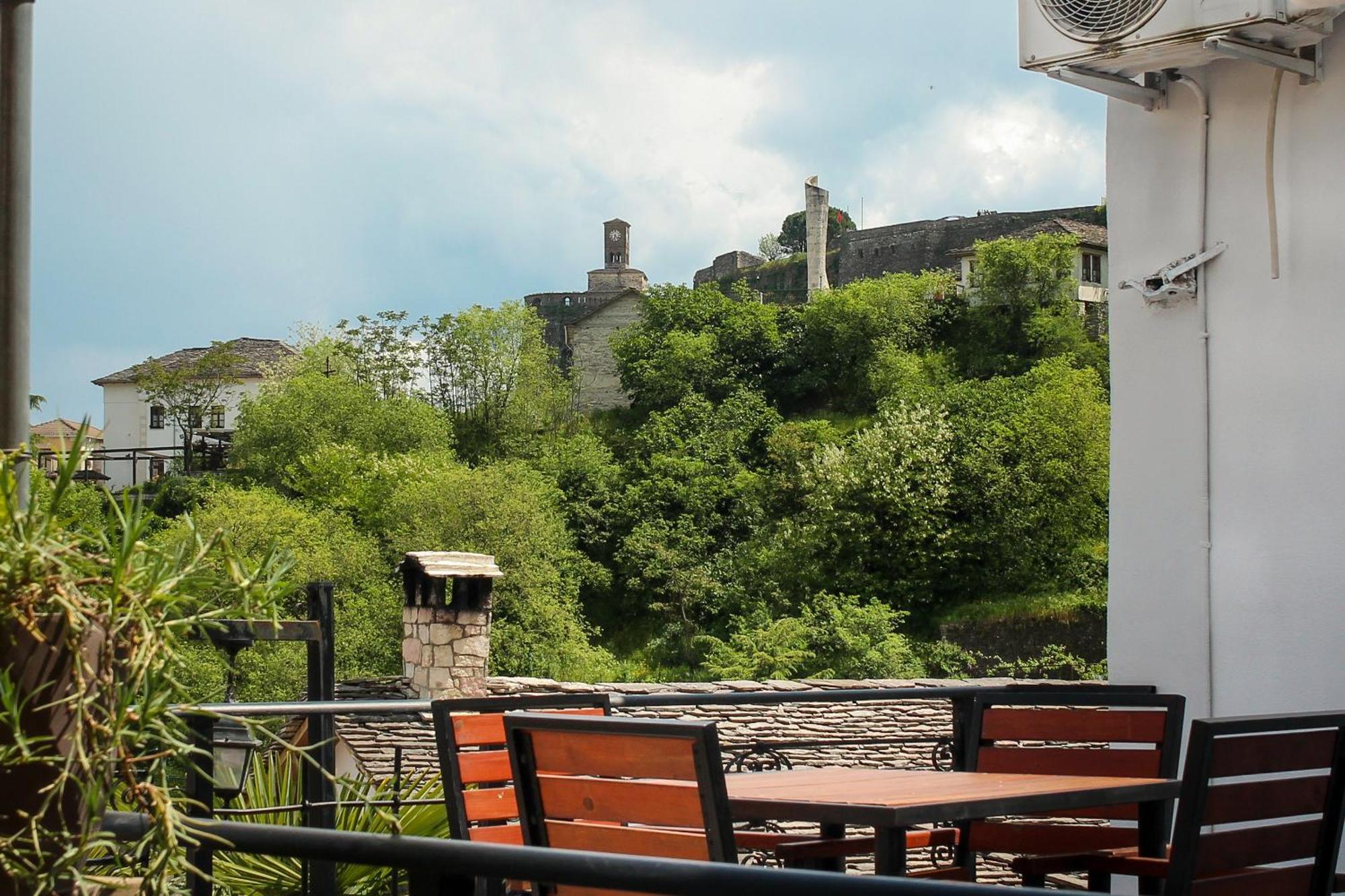 Silver Hill Guesthouse Gjirokastër Exteriér fotografie